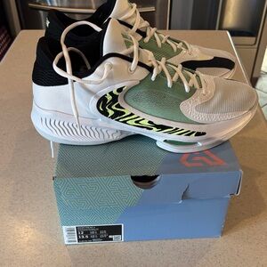 Nike Zoom Freak 4 in White and Volt
